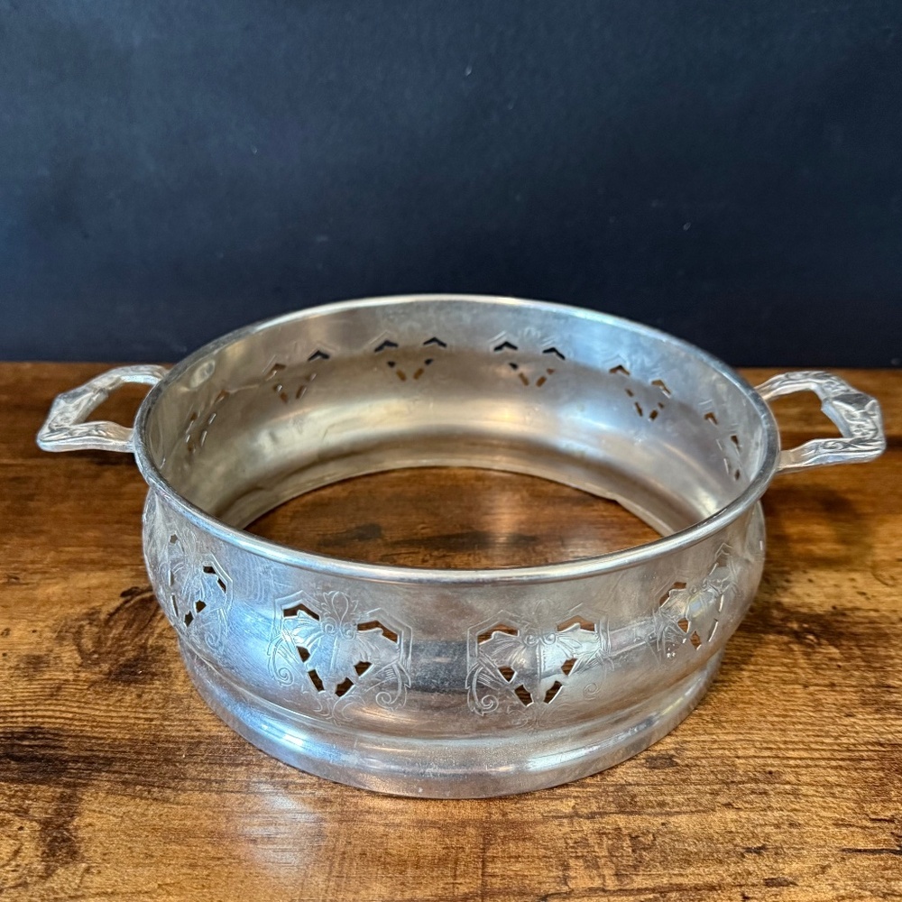 Casserole Serving Stand